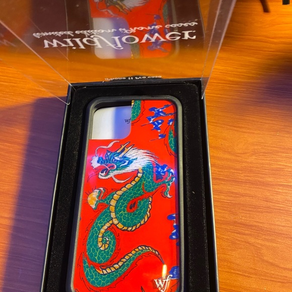iphone 11 pro wildflower case